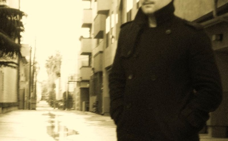 Slippin' Away - (sample)