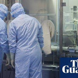 happy-vaccine-day-at-welsh-factory-proudly-preparing-oxford-doses