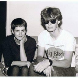 the-reason-why-a-former-million-seller-is-releasing-one-vinyl-copy-of-new-single