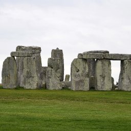 was-stonehenge-moved-new-clues-suggest-the-prehistoric-monument-was-first-built-in-wales