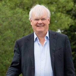 tribute-to-welsh-automative-engineer-prof-richard-parry-jones-cbe