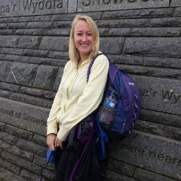 north-wales-businesswoman-launches-new-e-commerce-website-that-celebrates-artists-and-craftspeople-from-wales-news-from-wales