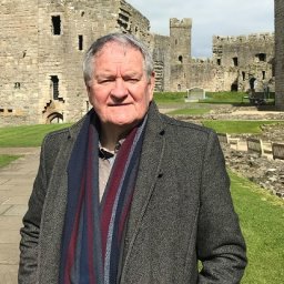 new-book-by-legendary-folk-singer-dafydd-iwan-tells-the-stories-behind-his-songs