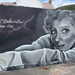 street-art-capital-of-wales-grows-with-stunning-new-tributes-to-lost-stars