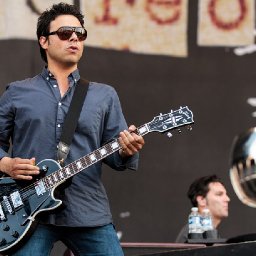 stereophonics-and-tom-jones-announce-big-christmas-bash-at-principality-stadium