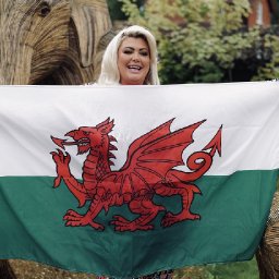 more-than-daffs-and-taffs-new-s4c-series-aims-to-immerse-tv-celebs-including-towies-gemma-collins-in-the-real-wales