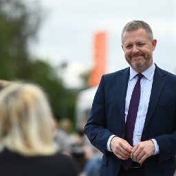 call-for-education-minister-to-ensure-that-every-school-is-welsh-medium-by-2050