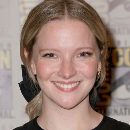 lord-of-the-rings-morfydd-clark-impresses-us-talk-show-host-with-welsh-alphabet