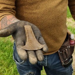 rare-bronze-age-axe-head-found-in-anglesey-field-goes-on-show