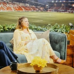 charlotte-church-blows-away-ryan-reynolds-in-stunning-rendition-of-welsh-anthem