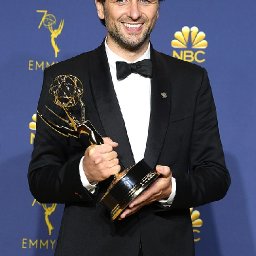 hollywood-star-matthew-rhys-encourages-fans-to-travel-to-small-welsh-pub-needing-250000-the-bharat-express-news