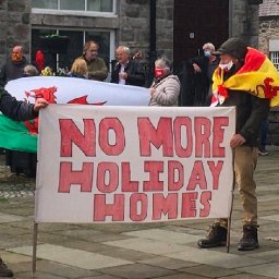 gwynedd-votes-to-increase-council-tax-on-second-homes-to-150-to-pay-for-tackling-homeless-crisis
