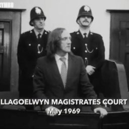 colwyn-bay-college-student-stars-with-helen-mirren-and-tom-jones-in-hit-series