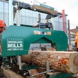 youngsters-log-on-to-transform-derelict-land