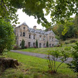 for-sale-the-3m-welsh-mansion-with-political-foundations