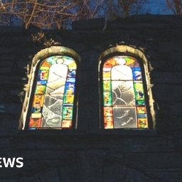 stained-glass-breathes-new-life-into-derelict-buildings