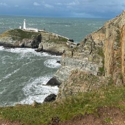 the-anglesey-coastal-walk-with-views-of-a-lighthouse-puffins-and-iron-age-ruins