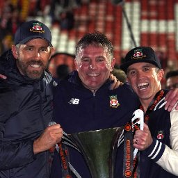 were-not-leading-wrexham-transfer-plans-say-ryan-reynolds-and-rob-mcelhenney