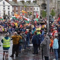 1500-people-mark-coronation-holiday-at-wales-is-not-for-sale-rally
