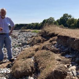 anglesey-residents-worried-sea-will-destroy-protected-beach