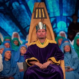 writer-from-caernarfon-wins-the-national-eisteddfod-crown