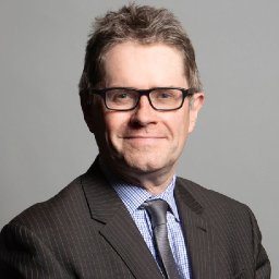 cardiff-mp-recognised-for-exceptional-service-to-music-industry