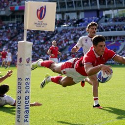 wales-have-flown-into-the-world-cup-quarter-finals-but-can-argentina-clip-their-wings