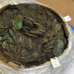 novice-detectorists-find-roman-treasure-in-the-conwy-valley