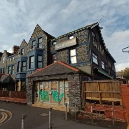 popular-riverside-hostel-set-for-new-life-as-an-inn